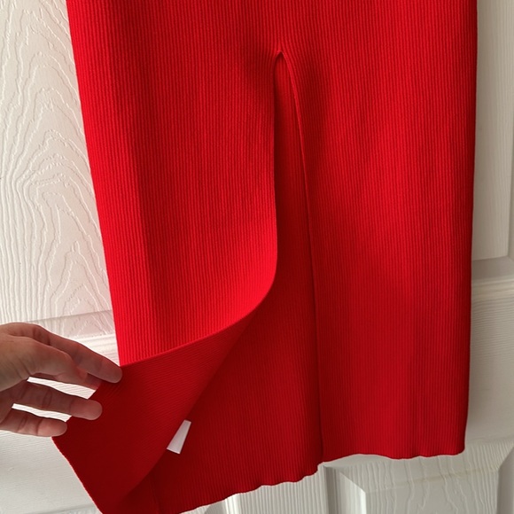NIA Red Ribbed Skirt/Top Set Small - Picture 10 of 16